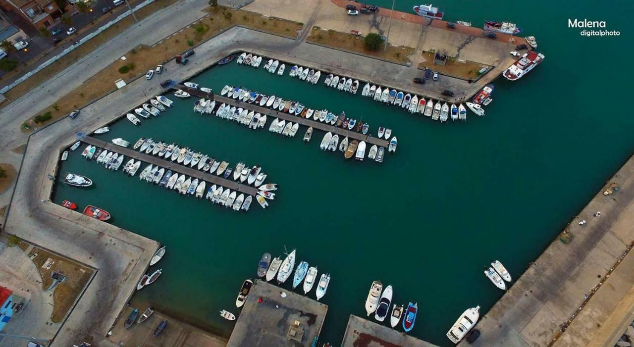 Villa Climatizzato In Centro A 100M Dal Mare à Cirò Marina Extérieur photo